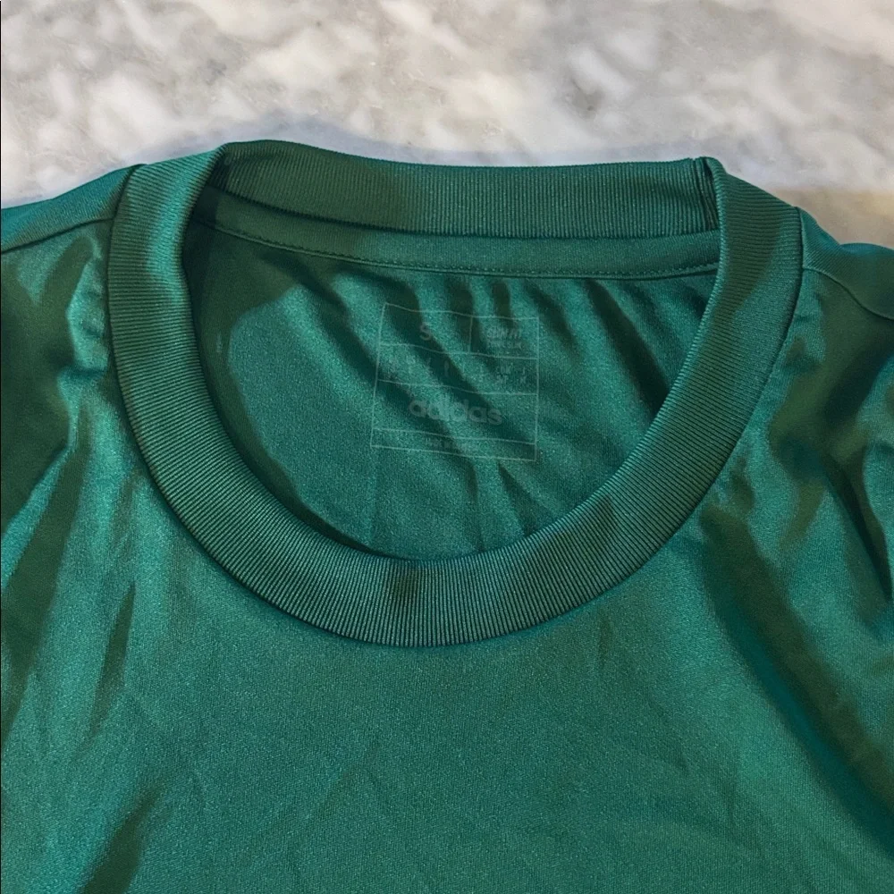 Adidas Aeroready Green and White Tee size small